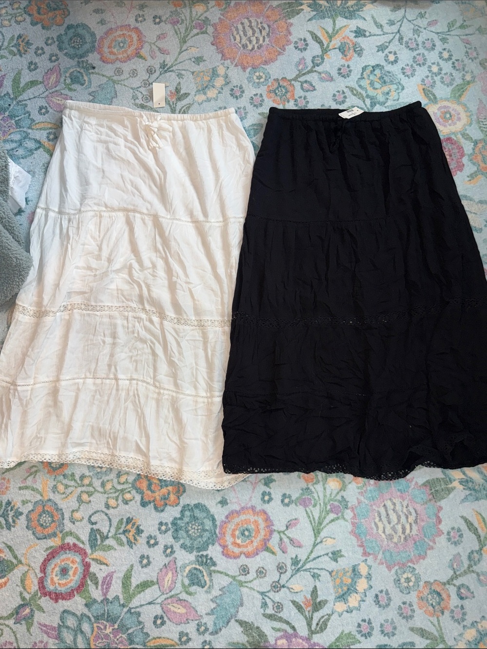 Aeropostale Gaize Women’s Tiered Maxi Skirts - 2 White & Black NWT large